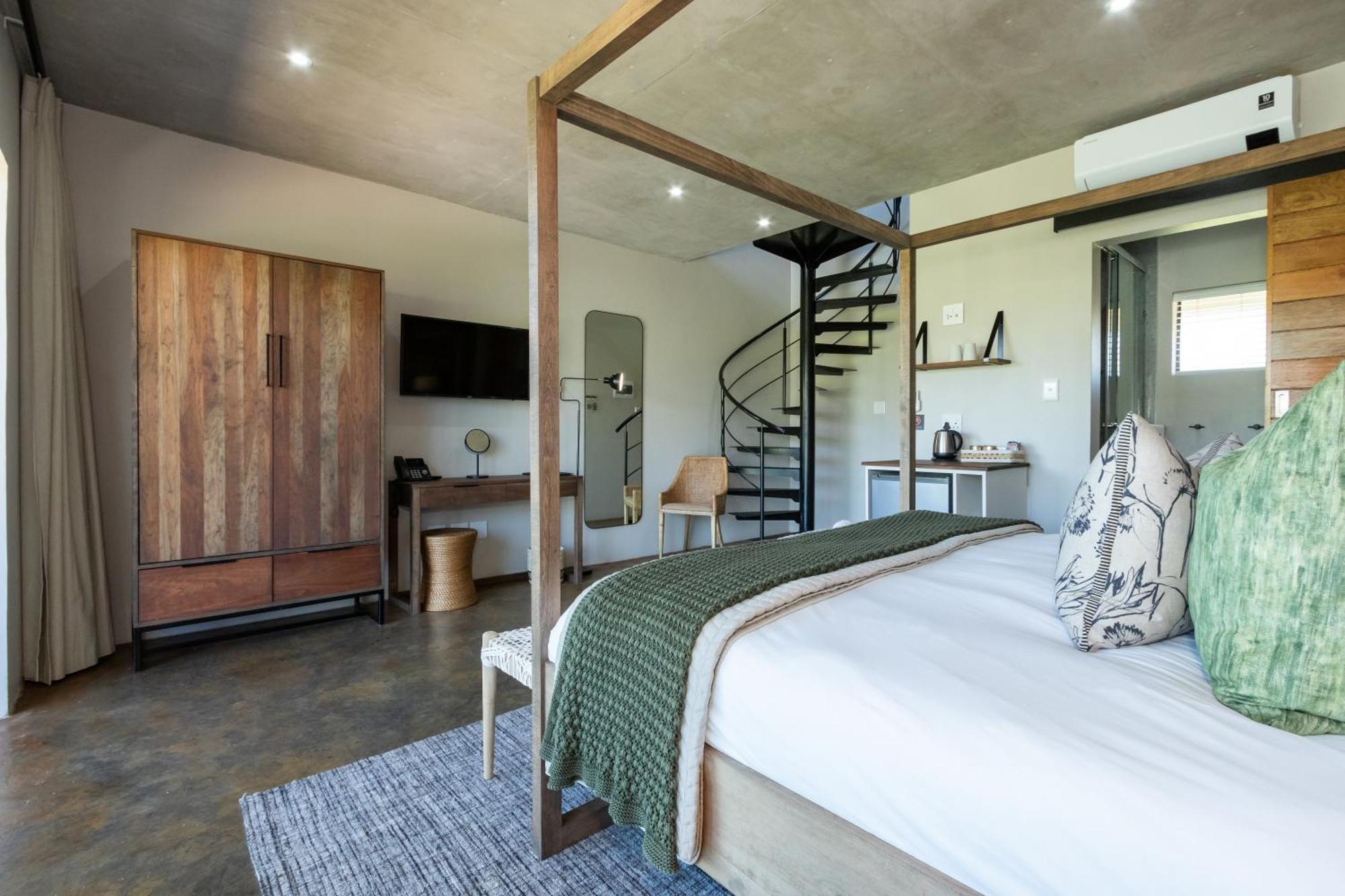 Dragonview Lodge Champagne Valley Ngoại thất bức ảnh