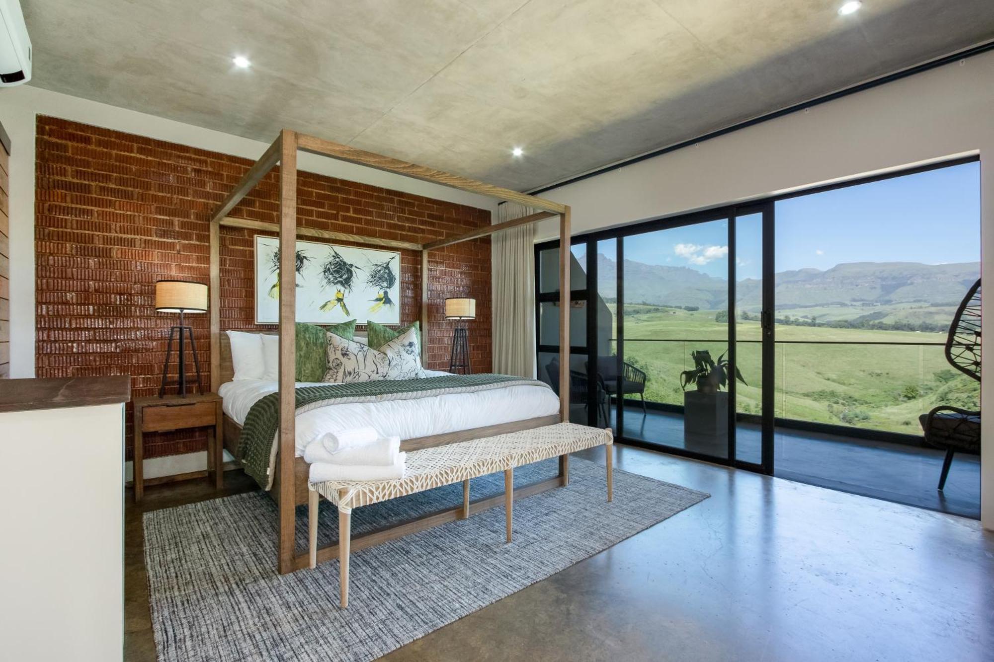 Dragonview Lodge Champagne Valley Ngoại thất bức ảnh